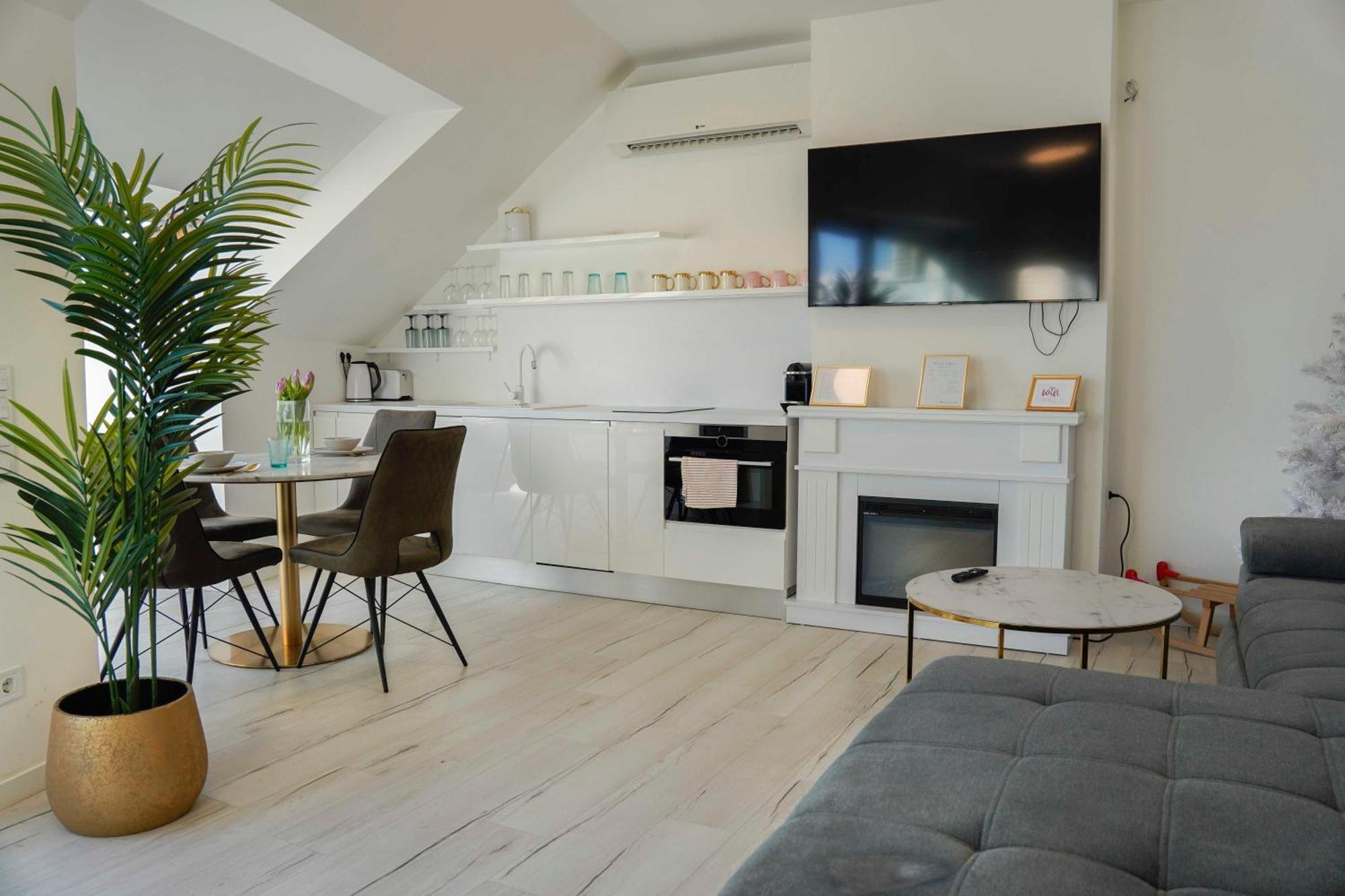 Elisabeth Residence White With Parking — Photos 2